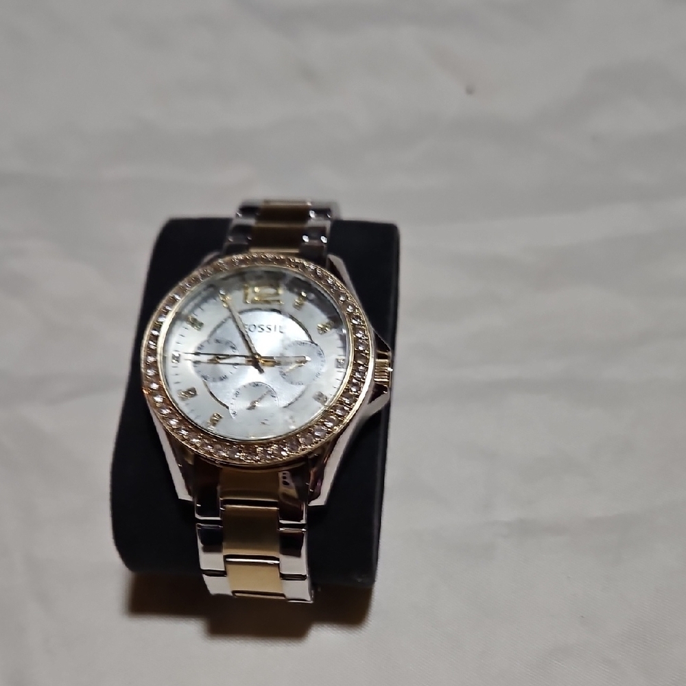 Fossil Women's Silver and Gold Watch